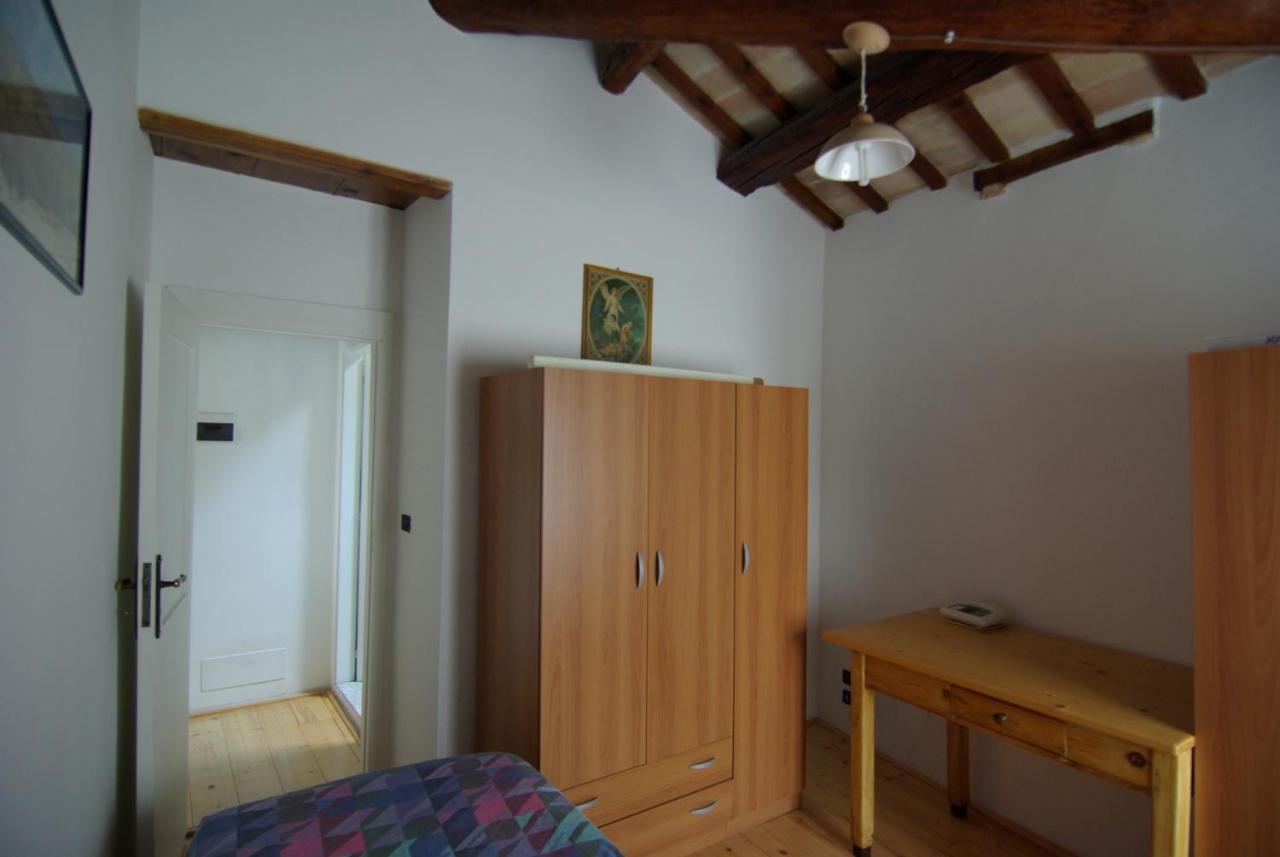 Alloggio "La Fonte" Fermo Buitenkant foto