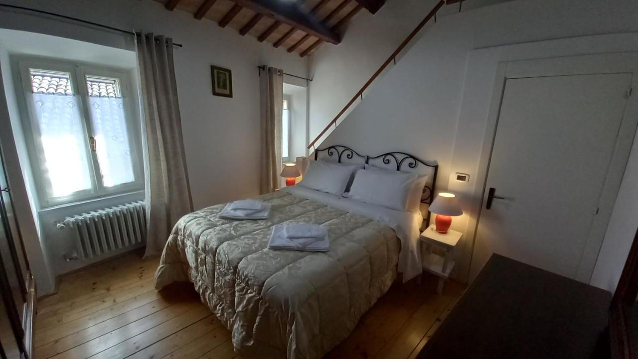 Alloggio "La Fonte" Fermo Buitenkant foto