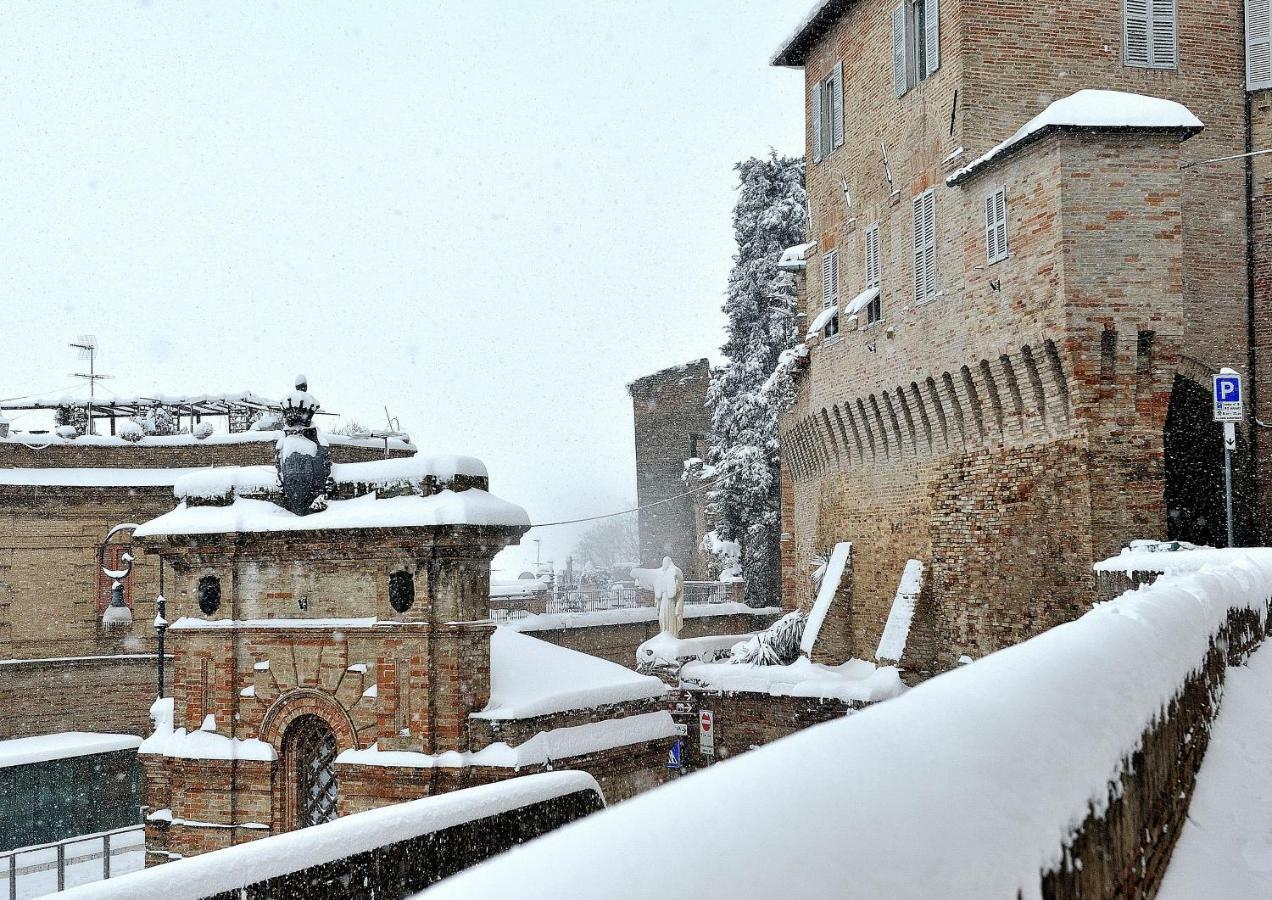 Alloggio "La Fonte" Fermo Buitenkant foto