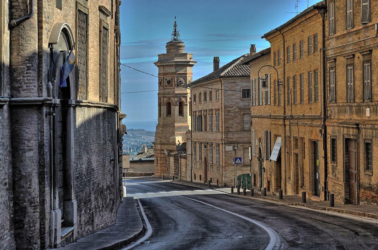 Alloggio "La Fonte" Fermo Buitenkant foto