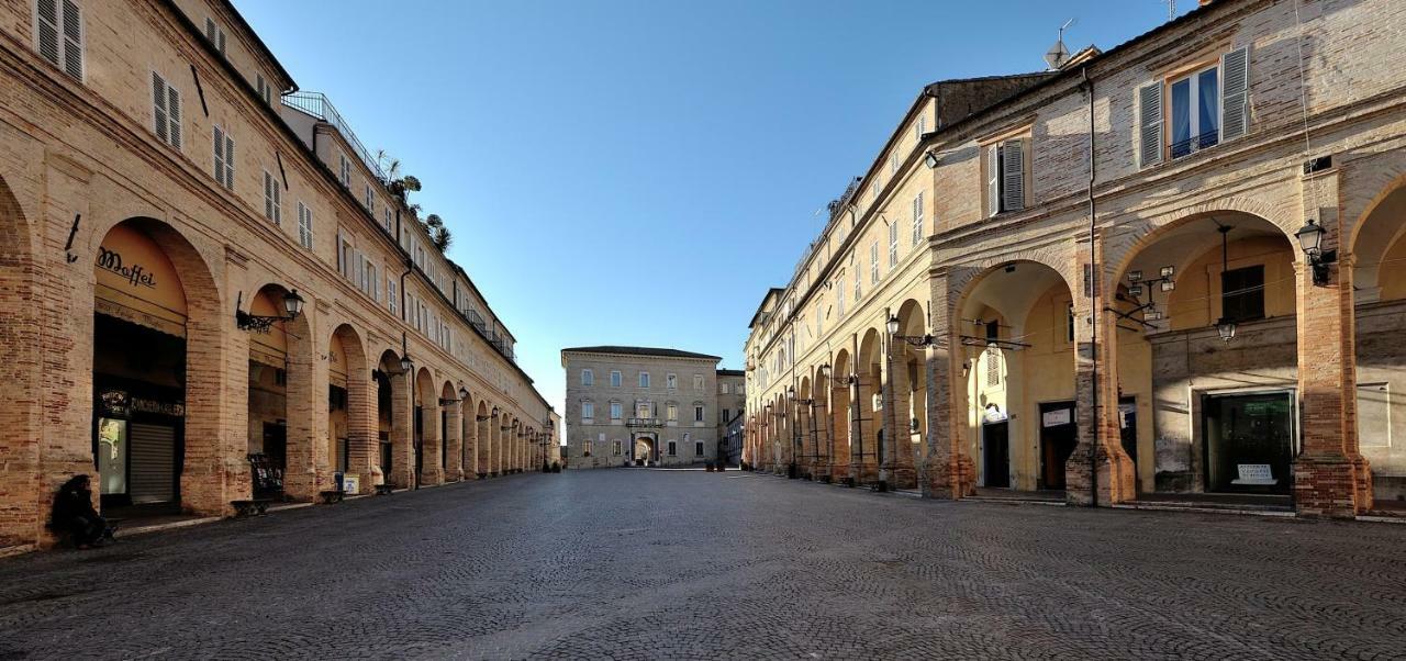 Alloggio "La Fonte" Fermo Buitenkant foto