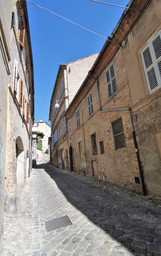 Alloggio "La Fonte" Fermo Buitenkant foto