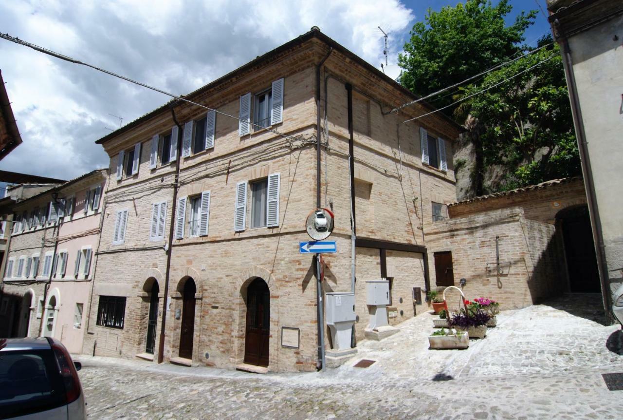 Alloggio "La Fonte" Fermo Buitenkant foto